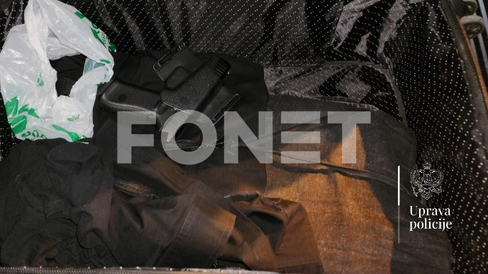 Oružje u diplomatskom vozilu